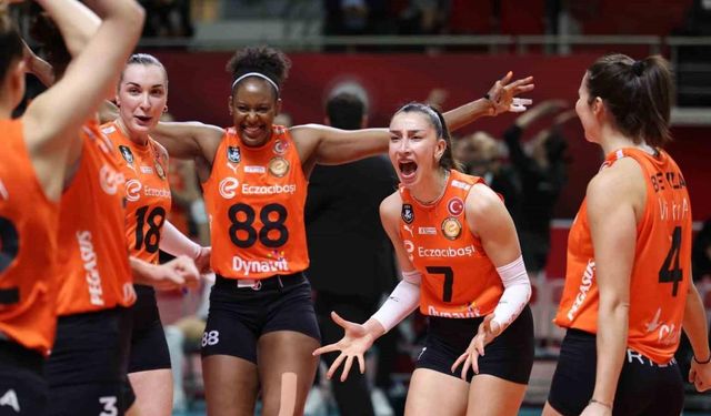 Eczacıbaşı Dynavit, play-off yarı final etabında avantajı kaptı