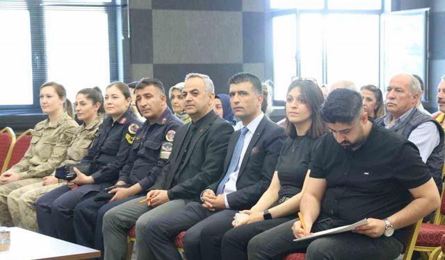 Elazığ’da ‘kadına yönelik şiddetle mücadele’ semineri verildi