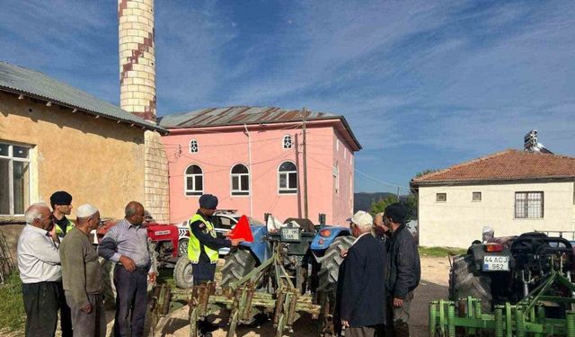 Elazığ’da ‘Reflektör tak, görünür ol’ kampanyası