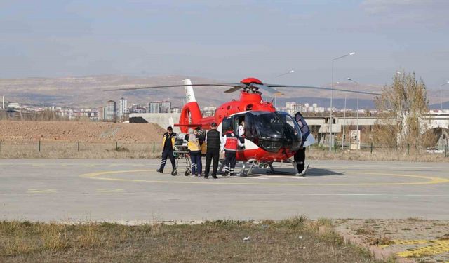 Erzincan’da helikopter ambulans donanımlarının tanıtıldığı bilgilendirme toplantısı yapıldı