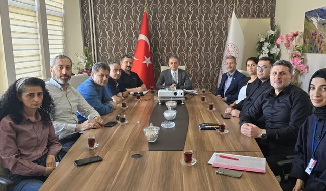 Erzincan’daki eczacılarla istişare toplantısı düzenlendi