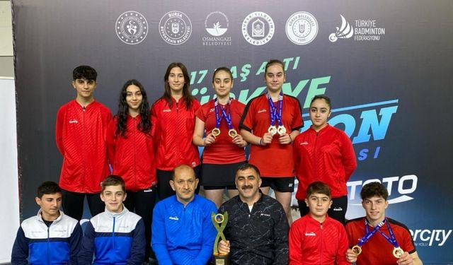 Erzincanlı badmintoncular 4 farklı branşta Türkiye şampiyonluğu kazandı