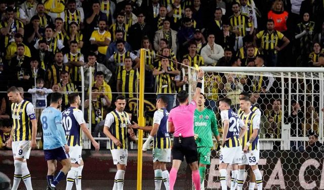 Fenerbahçe’de Oosterwolde ve Szymanski cezalı duruma düştü