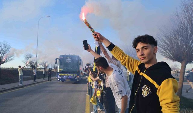 Fenerbahçe’ye Sivas’ta coşkulu karşılama