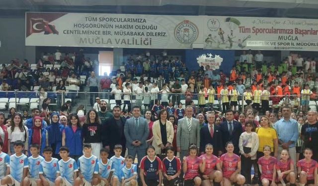 Fethiye’de spor şenliği renkli görüntülere sahne oldu