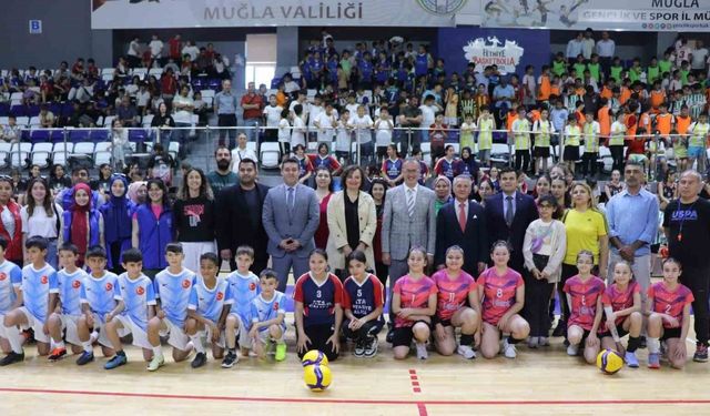 Fethiye’de spor temalı çocuk şenliği başladı