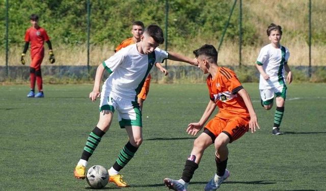 Futbolda yarı final heyecanı Denizli’de yaşanacak