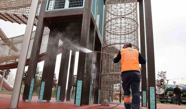 Gölbaşı’nda park ve bahçelere bahar bakımı