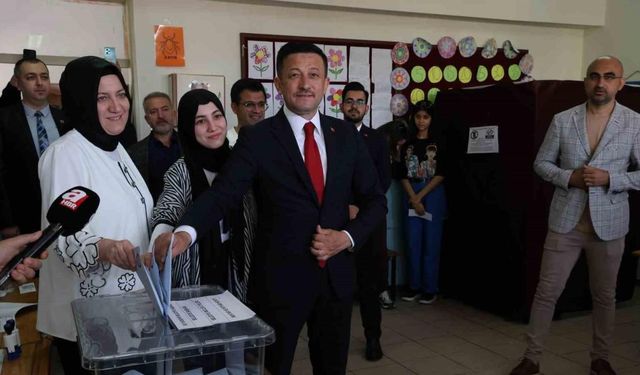 Hamza Dağ’dan CHP ve Tugay’a tebrik mesajı