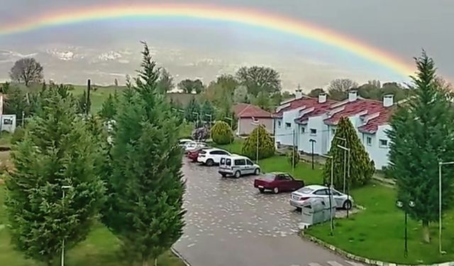 Hisarcık Esire Termal Turizm Merkezinde gökkuşağı büyüledi