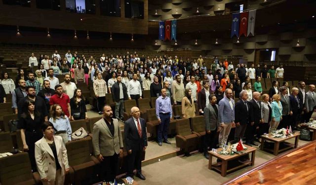 HKÜ’de ’Adölesan İdiopatik Skolyoz’ kongresi