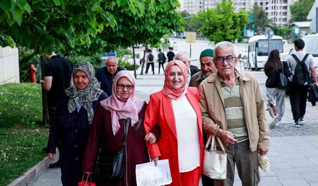 Huzurevi sakinleri sinema keyfi yaşadı