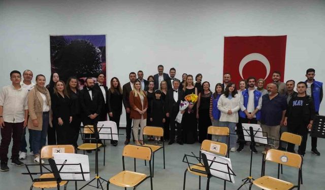 İzmir Senfoni orkestrası Çivril’de ilk kez konser verdi