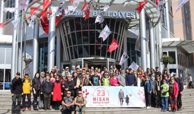 İzmit Belediyesinin 23 Nisan etkinlikleri doğa yürüyüşü ile başladı