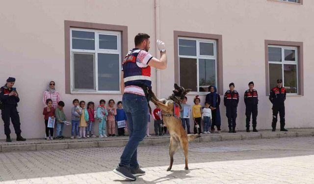 Jandarmanın 185’inci kuruluş yıldönümünde çocuklara özel etkinlik