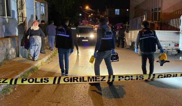 Karısıyla kavga etti, baldızını bıçakladı: Mahalleli sokağa döküldü