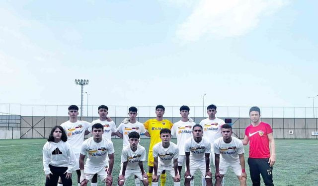 Kayserispor U17 takımı son 4 takım arasına kaldı