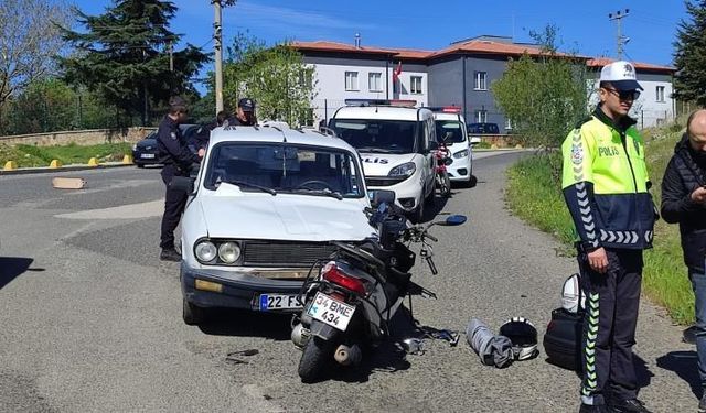 Keşan’da otomobil ile motosiklet çarpıştı: 3 yaralı