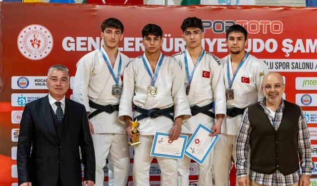 Kocaeli’nin gençleri judoda zirvede