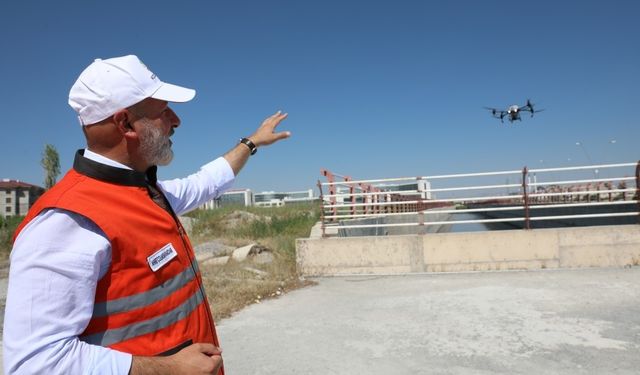 Kocasinan, drone ile tüm açık alanları ilaçlıyor