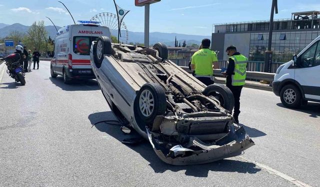 Köprü üzerinde cipe arkadan çarpan otomobil takla attı: 1 yaralı