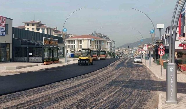 Körfez Mevlana Caddesi’nde üstyapı tamamlandı