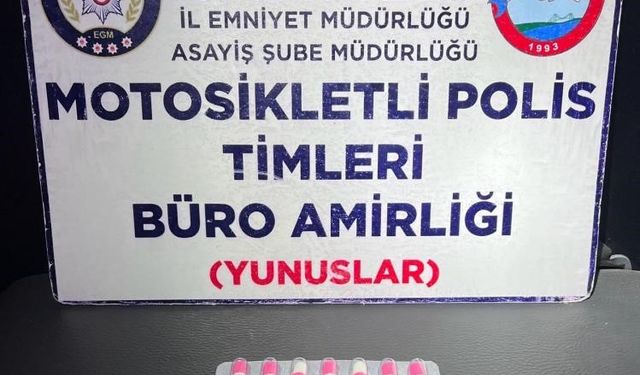 Kütahya’da Yunus Timleri bir kişiden uyuşturucu hap ele geçirdi