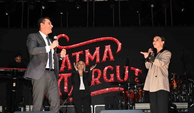 Manisa Fatma Turgut ile coştu