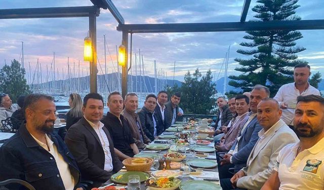 Marmaris Su sporları Kooperatifi ilçe protokolü ile iftarda buluştu