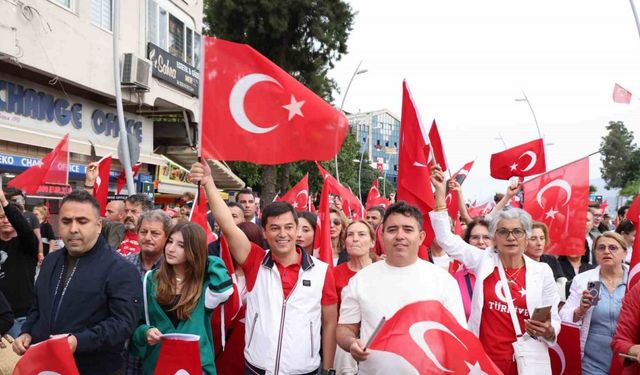 Marmaris’teki 23 Nisan kortejinde 104. yıl coşkusu