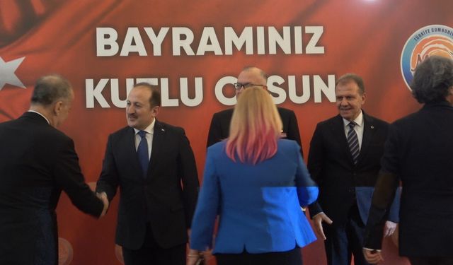 Mersin Valisi Pehlivan: "Bayramı dayanışma içinde kutluyoruz"