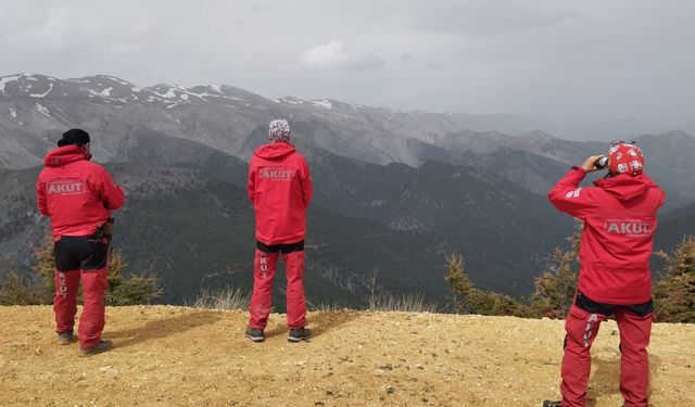 Mersin’de kaybolan emekli öğretim üyesini arama çalışması 4’üncü gününde