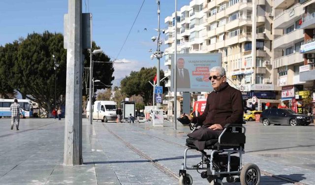 Nostalji tramvayı da seferlerine yeniden başladı