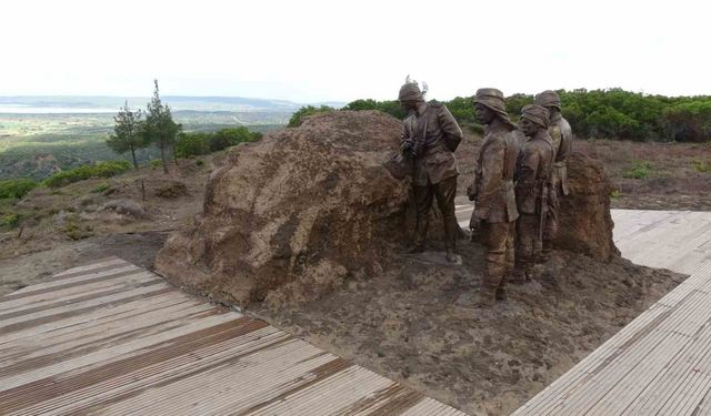 (Özel) 109 yıl önce o tarihi fotoğrafının çekildiği noktaya anıt yapıldı