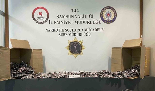 Samsun’da 27 bin 412 adet sentetik ecza ve 100 sikke ele geçirildi