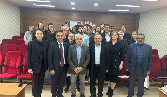 Samsun’da üreticilere çilek yetiştiriciliğinin incelikleri anlatıldı