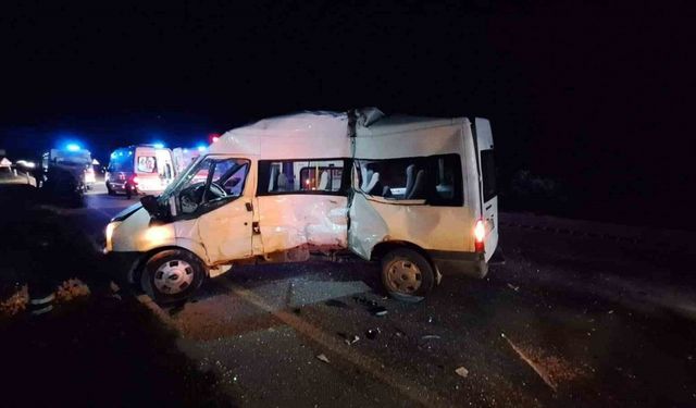 Samsun’da yolcu otobüsü minibüsle çarpıştı: 1 ölü