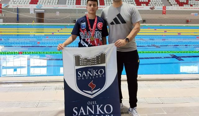 SANKO Okulları öğrencisi yüzme yarışmasında il birincisi oldu