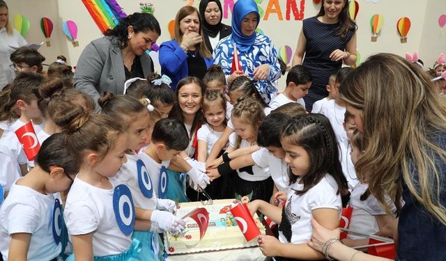 Şehzadeler’in minikleri 23 Nisan coşkusunu Başkan Durbay’la yaşadı