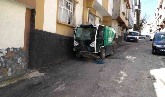 Temiz bir Şehitkamil için 7/24 çalışma yürütülüyor