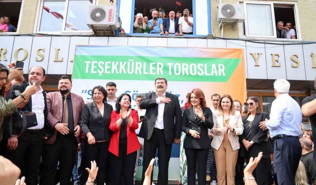 Toroslar Belediye Başkan Yıldız, mazbatasını aldı