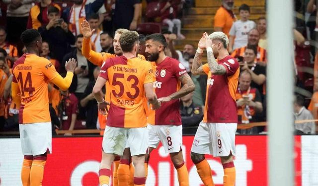 Trendyol Süper Lig: Galatasaray: 1 - Hatayspor: 0 (İlk yarı)