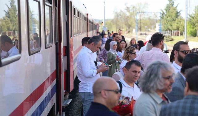 Turistik Diyarbakır Ekspresi Elazığ’da