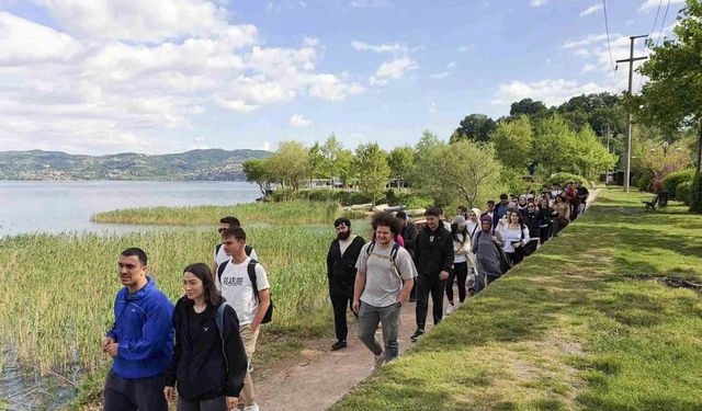 Uzunkum sahilini keşfettiler