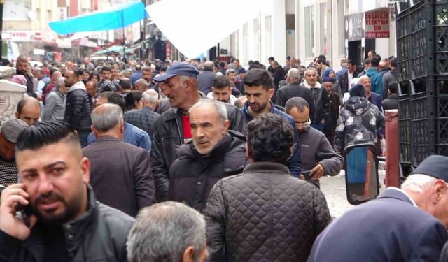 Van’da bayram alışverişinde son gün yoğunluğu