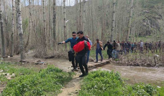 Van’da dereye düşen 3 yaşındaki çocuk öldü