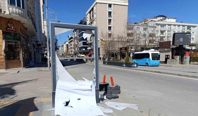 Van’da yaşanan olaylar sonrası sokakların son hali görüntülendi