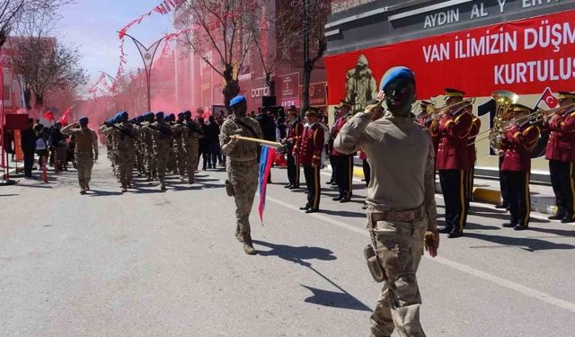 Van’ın düşman işgalinden kurtuluşunun 106’ncı yıl dönümü kutlandı