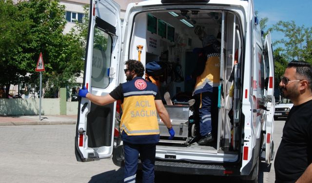 Bayramiç'te elektrikli bisikletten düşen sürücü yaralandı