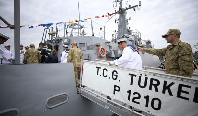 Çanakkale'de 12 engelli genç üniforma giyip bir günlüğüne temsili asker oldu